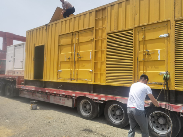 铁锋除了负载情况和发动机维护，还有哪些因素会影响 200kw 柴油发电机的油耗？